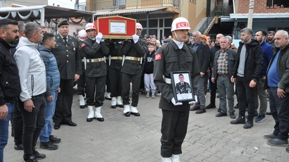 Balıkesir'deki trafik kazasında hayatını kaybeden uzman çavuşun cenazesi Manisa'da defnedildi