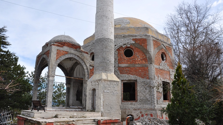 Kütahya'da Çinili Cami'nin yıkılarak yeniden yapılması için çalışmalar sürüyor