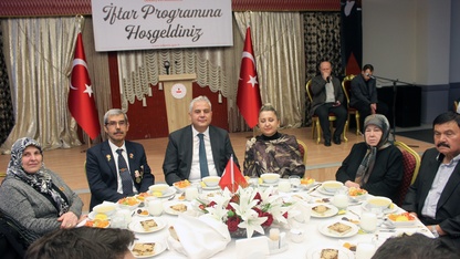 Kemalpaşa ve Ödemiş'te şehit yakınları ve gaziler iftarda buluştu