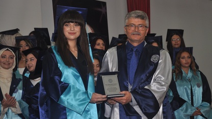 Ege Üniversitesi Ödemiş Sağlık Bilimleri Fakültesi'nde mezuniyet töreni yapıldı