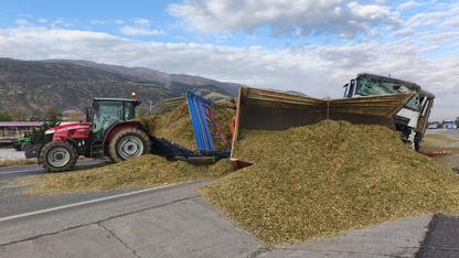 Afyonkarahisar'da trafik kazasında 2 kişi yaralandı