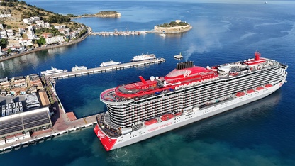 Kuşadası'na "Resilient Lady" kruvaziyeriyle 2 bin 489 turist geldi
