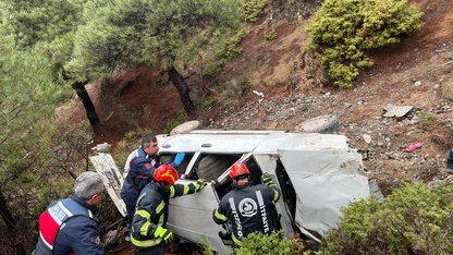 Denizli'de otomobilin uçuruma devrildiği kazada 1 kişi öldü, 1 kişi yaralandı