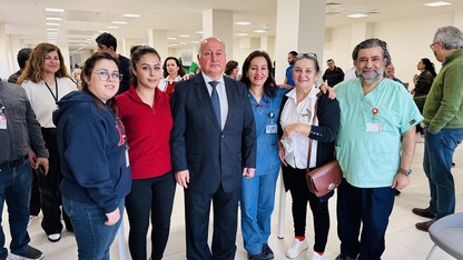 Bodrum'da 42 yıl önce mesleğe başlayan doktor, 34 yıl hizmet verdiği hastaneden törenle uğurlandı