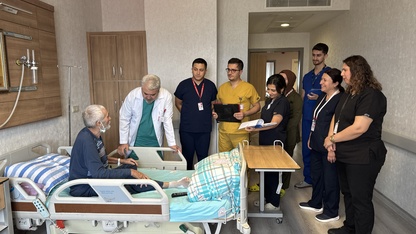 Afyonkarahisar Devlet Hastanesinde uygulanan tedaviyle şeker hastasının ayağı kesilmekten kurtarıldı