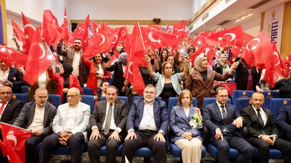AK Parti İzmir İl Başkanlığında İl Danışma Meclisi Toplantısı ve bayramlaşma yapıldı