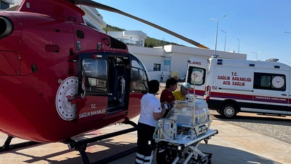 Muğla'da ambulans helikopter 1 aylık bebek için havalandı