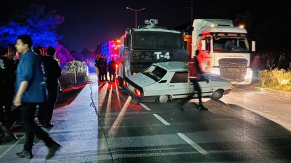 Bodrum'da TOMA ile otomobil çarpıştı