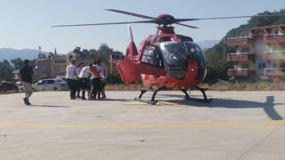 Muğla'da ambulans helikopter asfiksi tanısı konulan hasta için havalandı