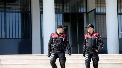 Telsiz sesleriyle büyüyen ikiz polisler babalarının izinde omuz omuza görev yapıyor