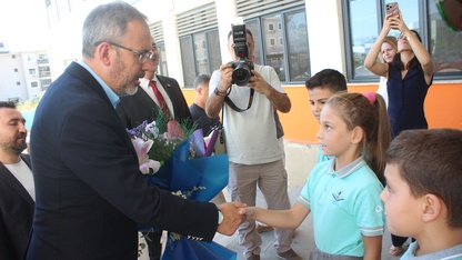 AK Parti'li Kasapoğlu, Ödemiş'te ziyaretlerde bulundu