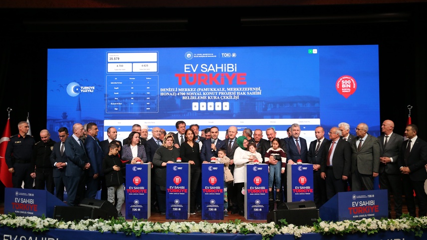 Sanayi ve Teknoloji Bakanı Kacır, Denizli'de "Yüzyılın Konut Projesi" kura çekiminde konuştu: