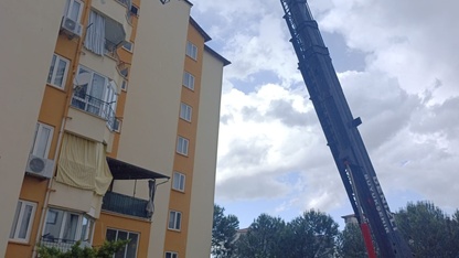 Denizli'de yıldırım düşmesi sonucu 2 kişi yaralandı