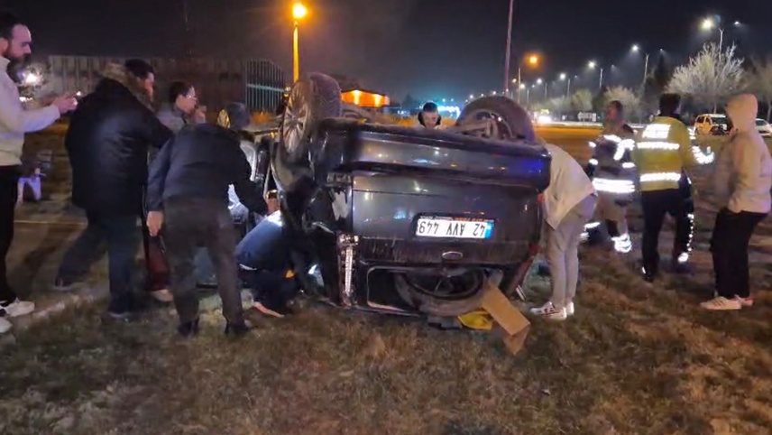 Kütahya'da iki otomobilin çarpıştığı kazada 1 kişi yaralandı 