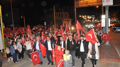 Ödemiş'te Cumhuriyet Bayramı fener alayıyla kutlandı