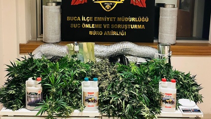 GÜNCELLEME-İzmir'de evde uyuşturucu yetiştiren 2 zanlı tutuklandı