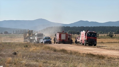 Afyonkarahisar'a sıçrayan orman yangınına havadan ve karadan müdahale sürüyor