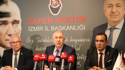 Zafer Partisi Genel Başkanı Özdağ, İzmir'de partisinin yeni il başkanlığı binasını açtı