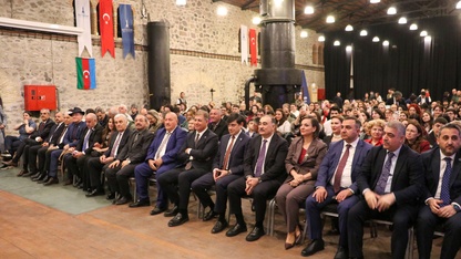 İzmir'de Azerbaycanlılar Nevruz Bayramı'nı kutladı