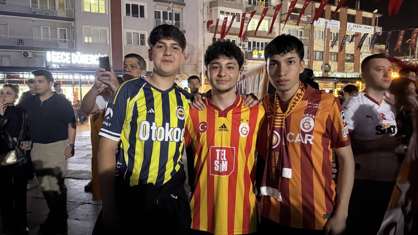 İzmir ve çevre illerde Galatasaray'ın şampiyonluğu kutlanıyor