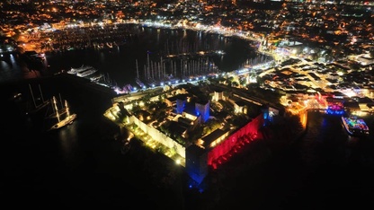 Bodrum Kalesi, jandarmanın renkleriyle ışıklandırıldı