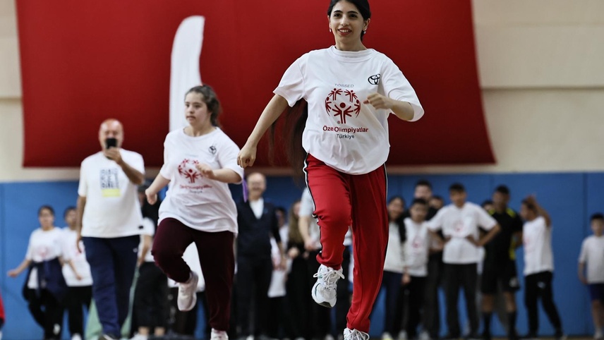 "Özel sporculara" yönelik Ege Bölgesi Oyunları Kula'da yapıldı