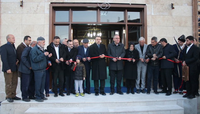 Kütahya'da Sultan Alaaddin Camisi ibadete açıldı