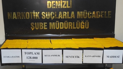 Denizli'de otomobilde 128 bin kullanımlık sentetik uyuşturucu ele geçirildi