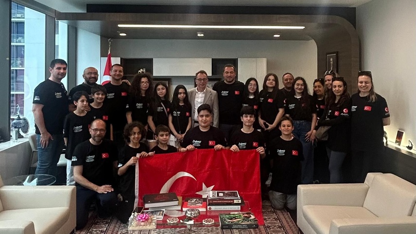 Manisalı robot takımı ABD'deki dünya şampiyonasında mücadele edecek