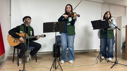 Yeşilay'dan Aydın Lisesi'nde müzik dinletisi 