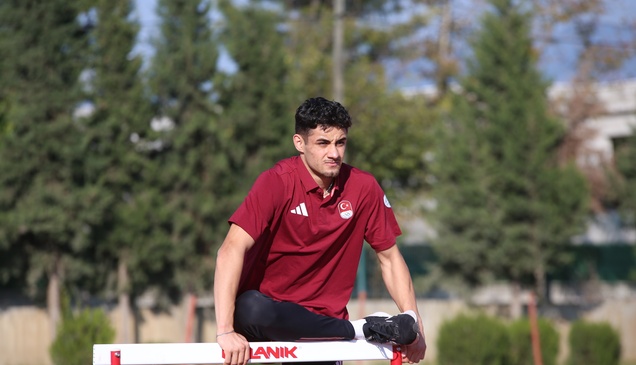 Milli atlet Koray Uygun, antrenör babasıyla dünya şampiyonasına hazırlıyor