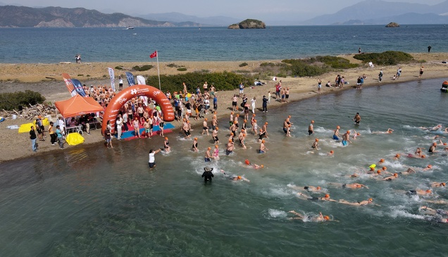 Fethiye'de Uluslararası Göcek Açık Su Yüzme Yarışması başladı