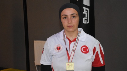 Zayıflamak için başladığı muaythaide Türkiye şampiyonluğuna uzandı