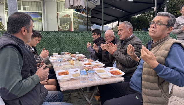 Muğla'da Marmaris Ordulular Derneği iftar programı düzenledi