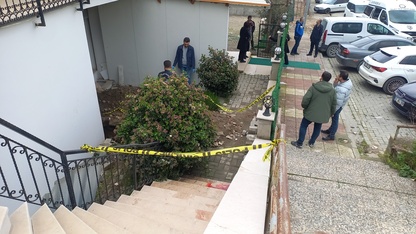 ​Manisa'da merdivenden düştüğü iddia edilen kişi öldü