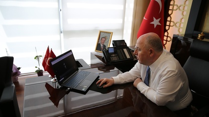 Denizli Valisi Coşkun, AA'nın "Yılın Kareleri" oylamasına katıldı