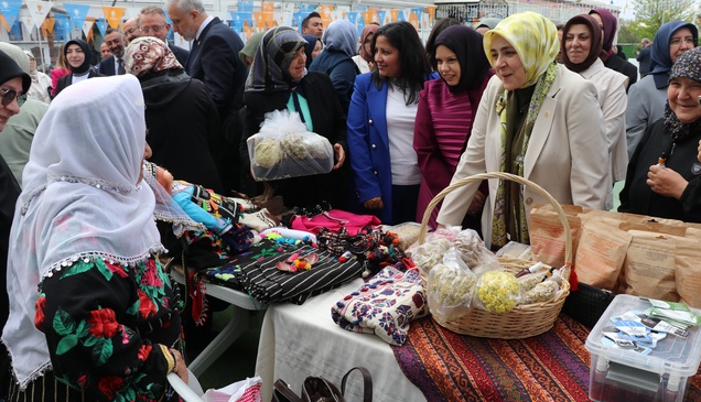 AK Parti Kadın Kolları Başkanı Ercan, Kütahya'da konuştu: