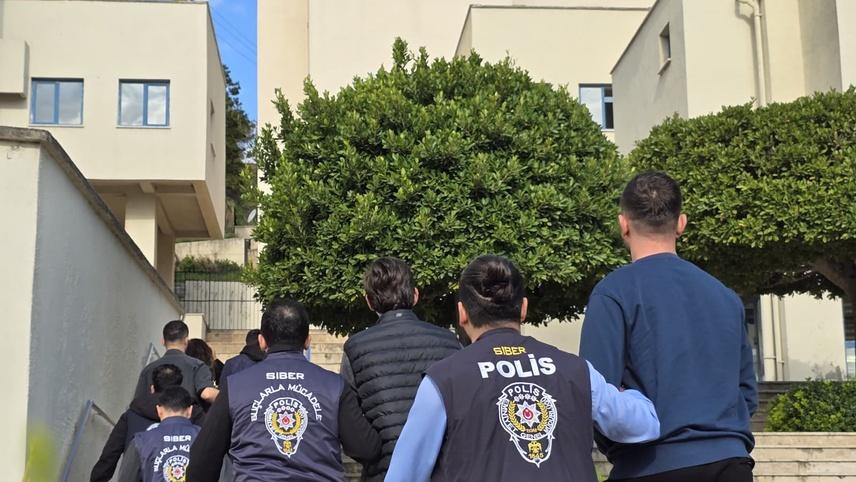 Muğla merkezli 4 ilde "sahte bungalov" operasyonunda 3 tutuklama