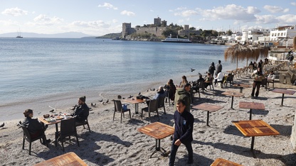 Bodrum sahillerinde yeni yılın ilk gününde yoğunluk yaşandı