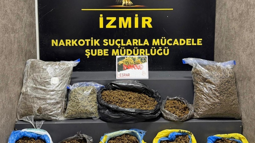 İzmir'de evde 16 kilo 550 gram uyuşturucu ele geçirildi