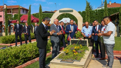 Denizli, Manisa ve Uşak'ta 15 Temmuz dolayısıyla şehit kabirleri ziyaret edildi