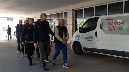 Manisa'da FETÖ operasyonunda 10 şüpheli yakalandı