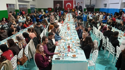 Kampüs iftarında gönüllü gençler aynı sofrada buluştu