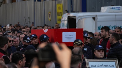 Şehzadeler Belediye Başkanı Durbay için belediye önünde tören düzenlendi