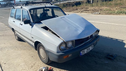 Ödemiş'te iki otomobilin çarpıştığı kazada 1 kişi yaralandı