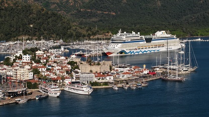Marmaris'e "Aida Stella" kruvaziyeriyle 2 bin 500 turist geldi
