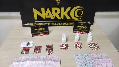 Manisa'da uyuşturucu operasyonunda 2 şüpheli tutuklandı