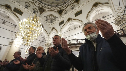 İzmir'de Regaip Kandili dualarla idrak edildi
