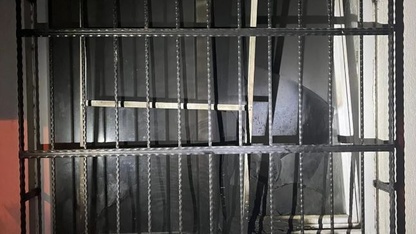 Boşanma aşamasındaki eşinin yaşadığı apartmanı kundaklamaya çalıştığı iddia edilen kişi yakalandı