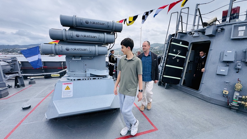 Muğla'da askeri gemiler ziyarete açıldı
